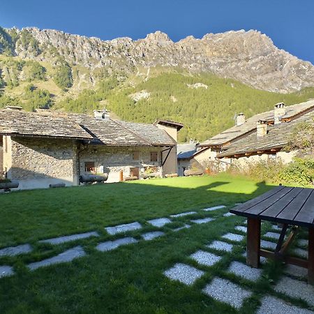 La Mizoun De Marguerito - Appartamento Genziana Chiappera Exteriér fotografie